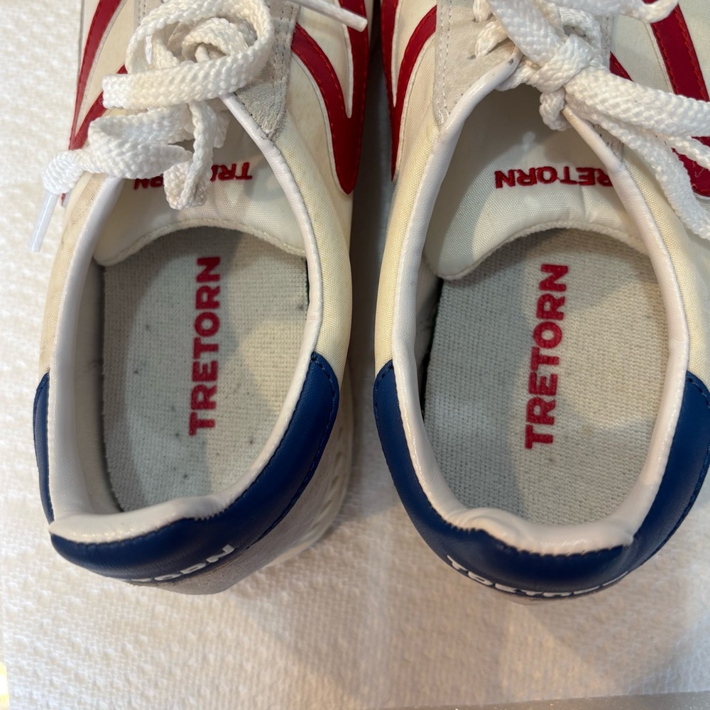 Tretorn White LeaoSneakers with Red and Blue Details - Picture 4 of 9